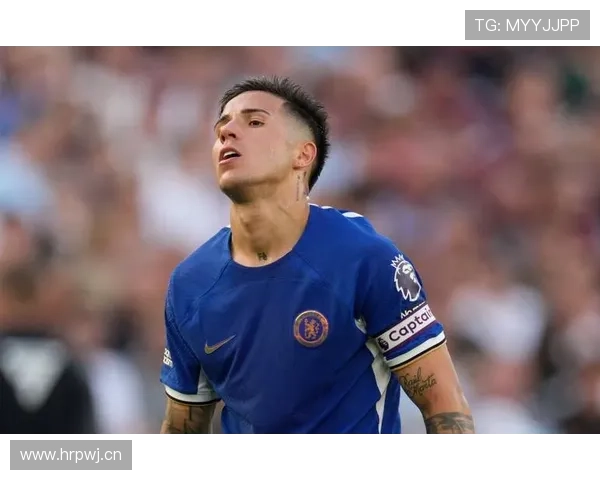 从新星到核心中场：恩佐的荣誉与成长