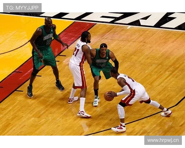 安东尼·戴维斯挡拆造杀伤效率超詹姆斯，拉开内线防守差距